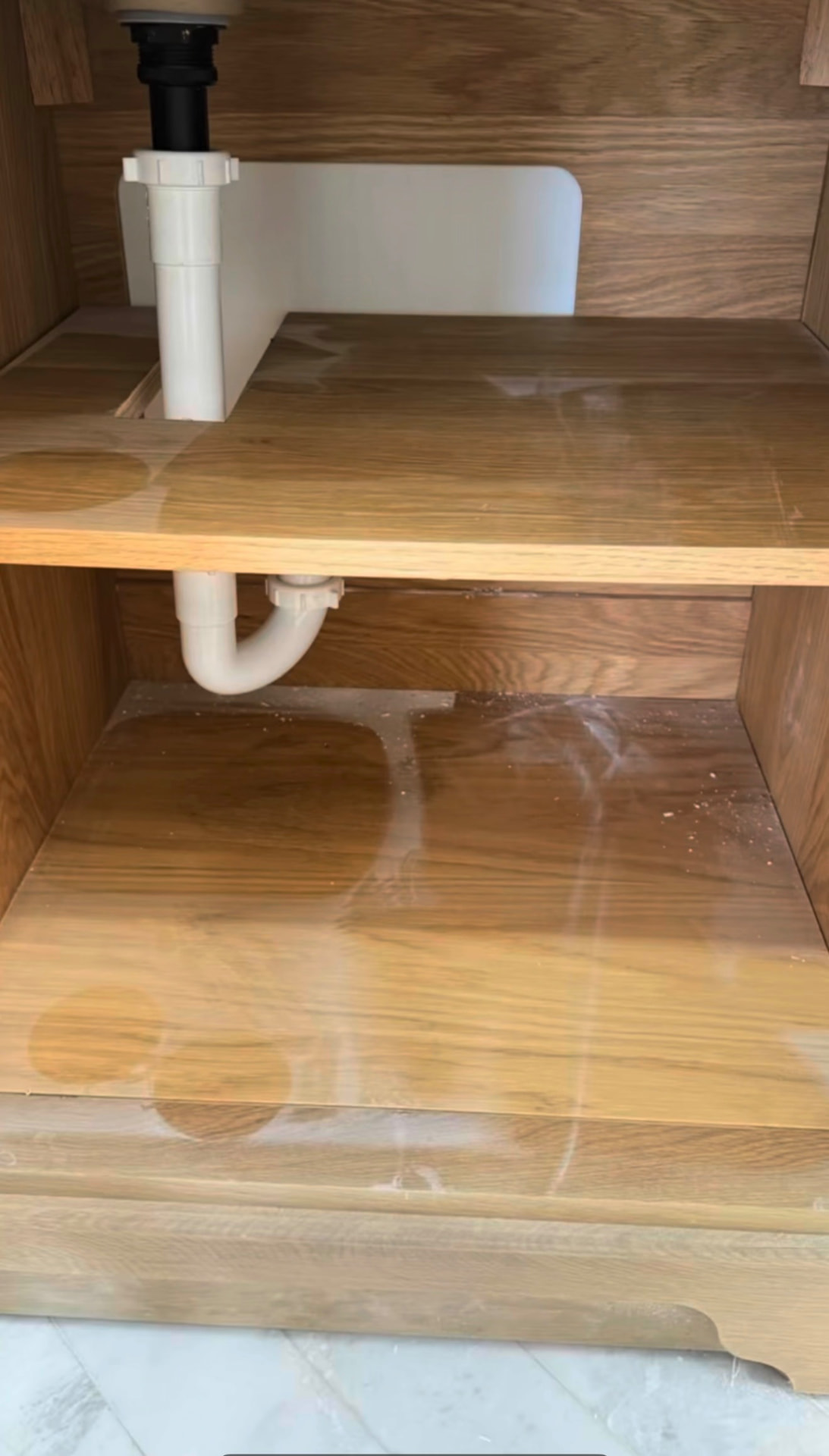 Bathroom cabinet clean before cleaning